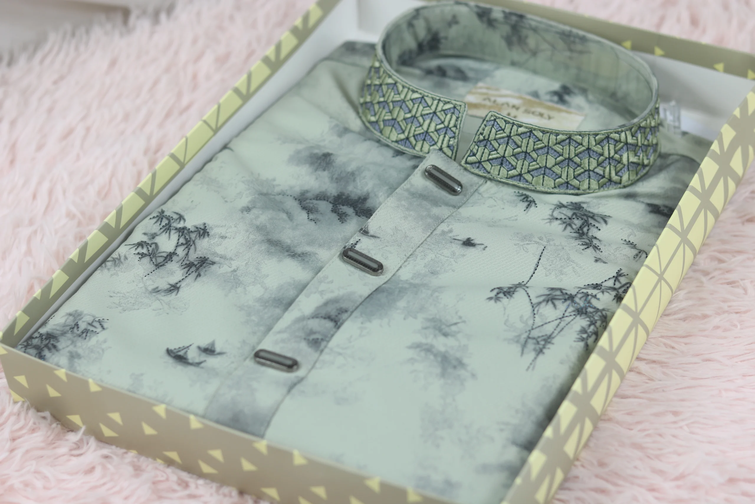 Alan Soly Panjabi - Celadon Serenity' - Image 4